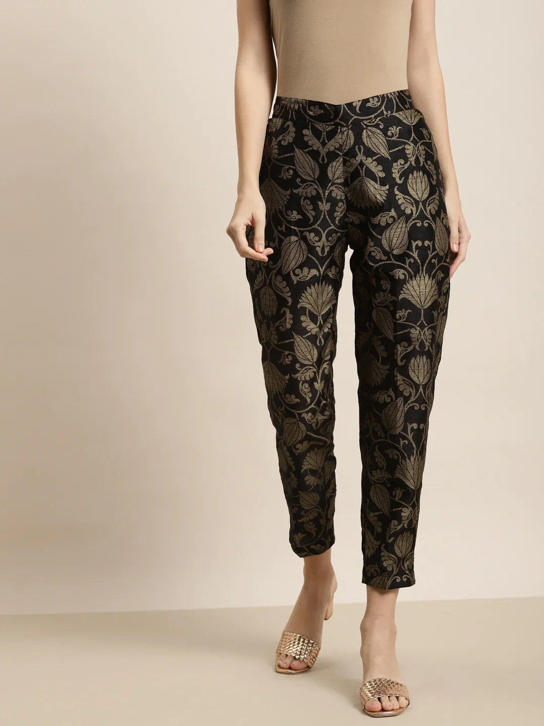 Black Jacquard Floral Pencil Pants