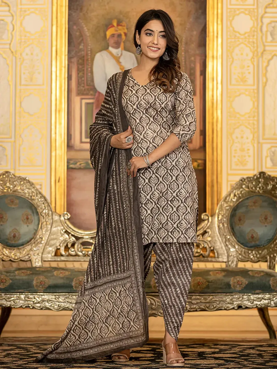 Grey Ethnic Motifs Straight Kurta Trouser And Dupatta Set