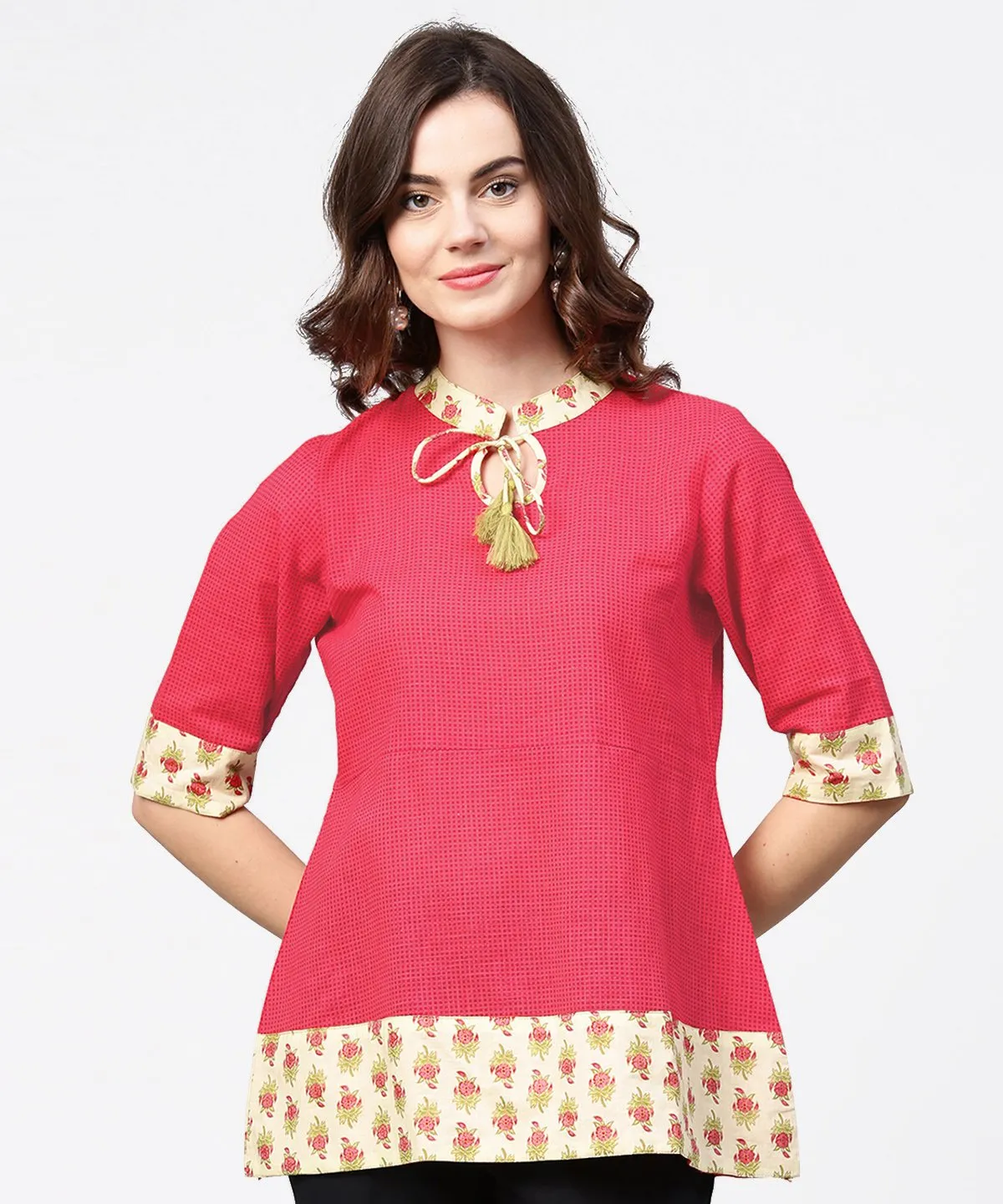 Pink Half Sleeve Key Hole Neck Cotton Tops With Printed Border