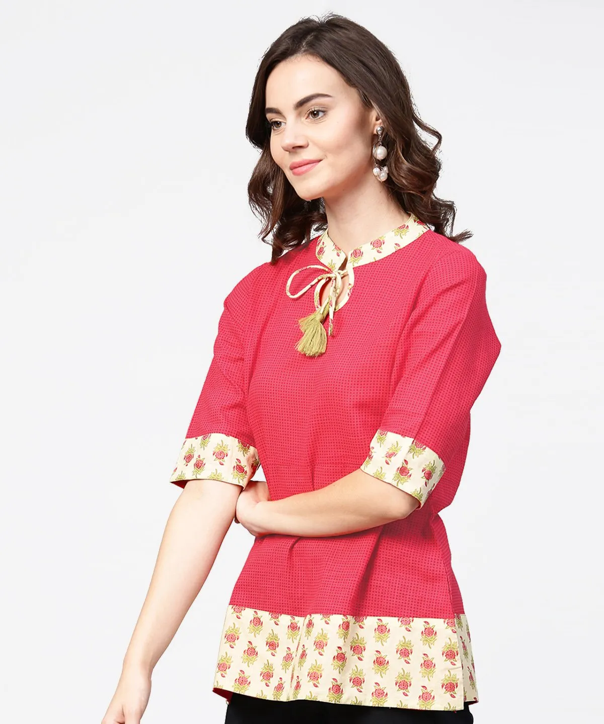 Pink Half Sleeve Key Hole Neck Cotton Tops With Printed Border