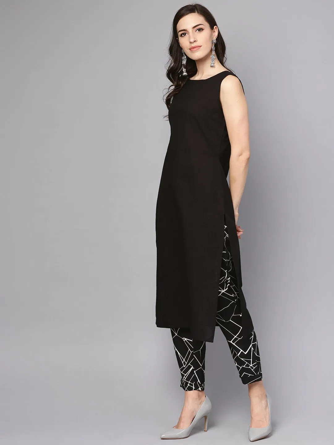 Solid Black Sleeveless Kurta Set With Printed Pants