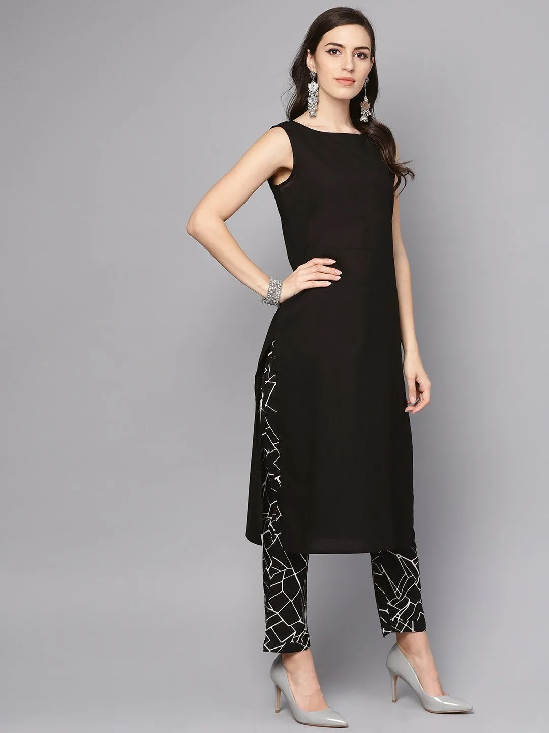 Solid Black Sleeveless Kurta Set With Printed Pants