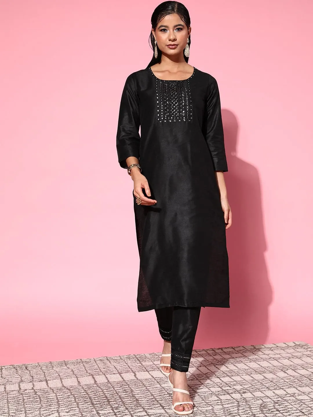 Women Black Mirror Embroidered Kurta With Pants