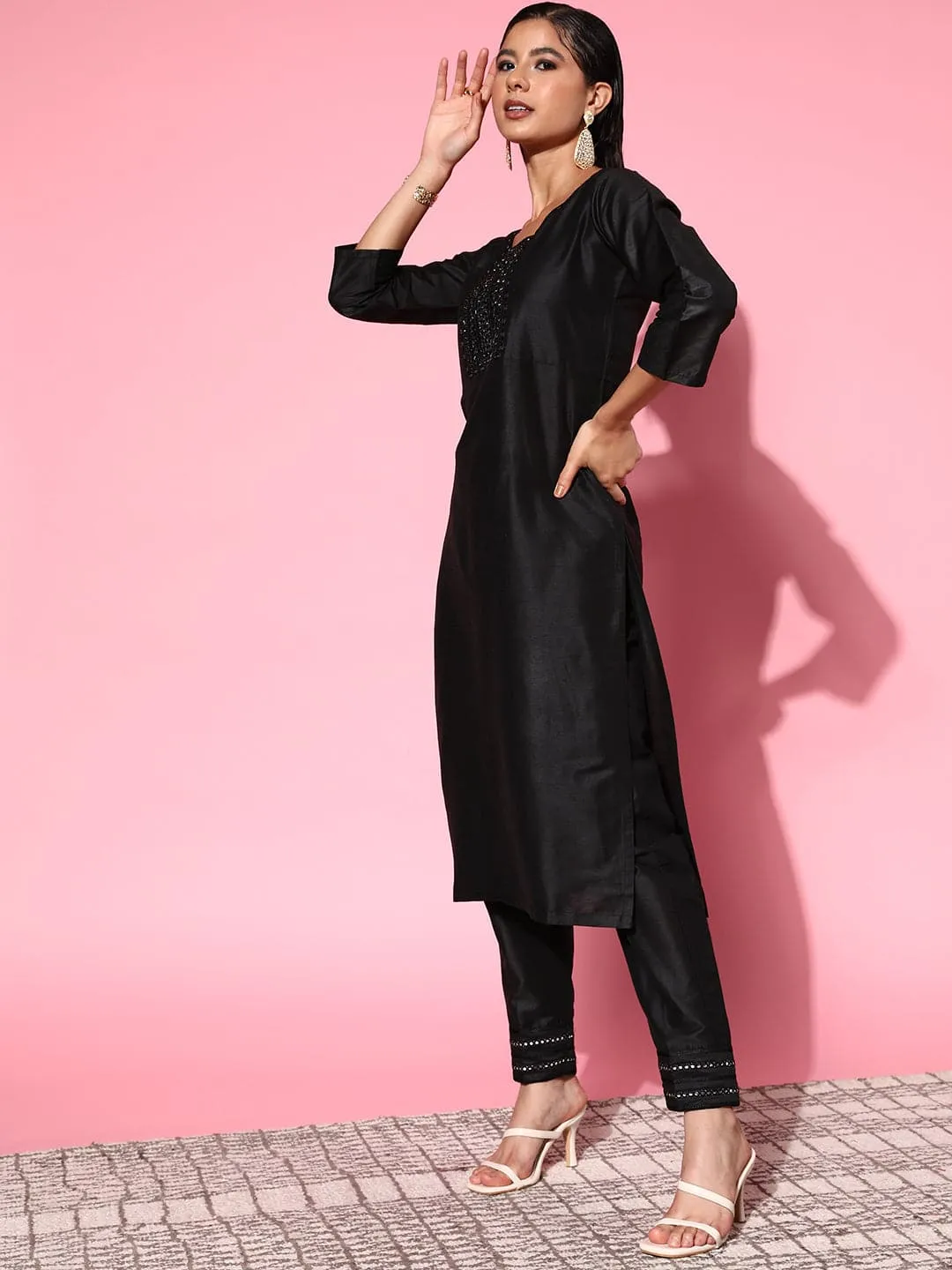 Women Black Mirror Embroidered Kurta With Pants