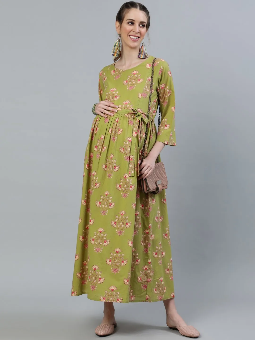 Women Green Printed Maternity Dress With Three Quarter Sleeves