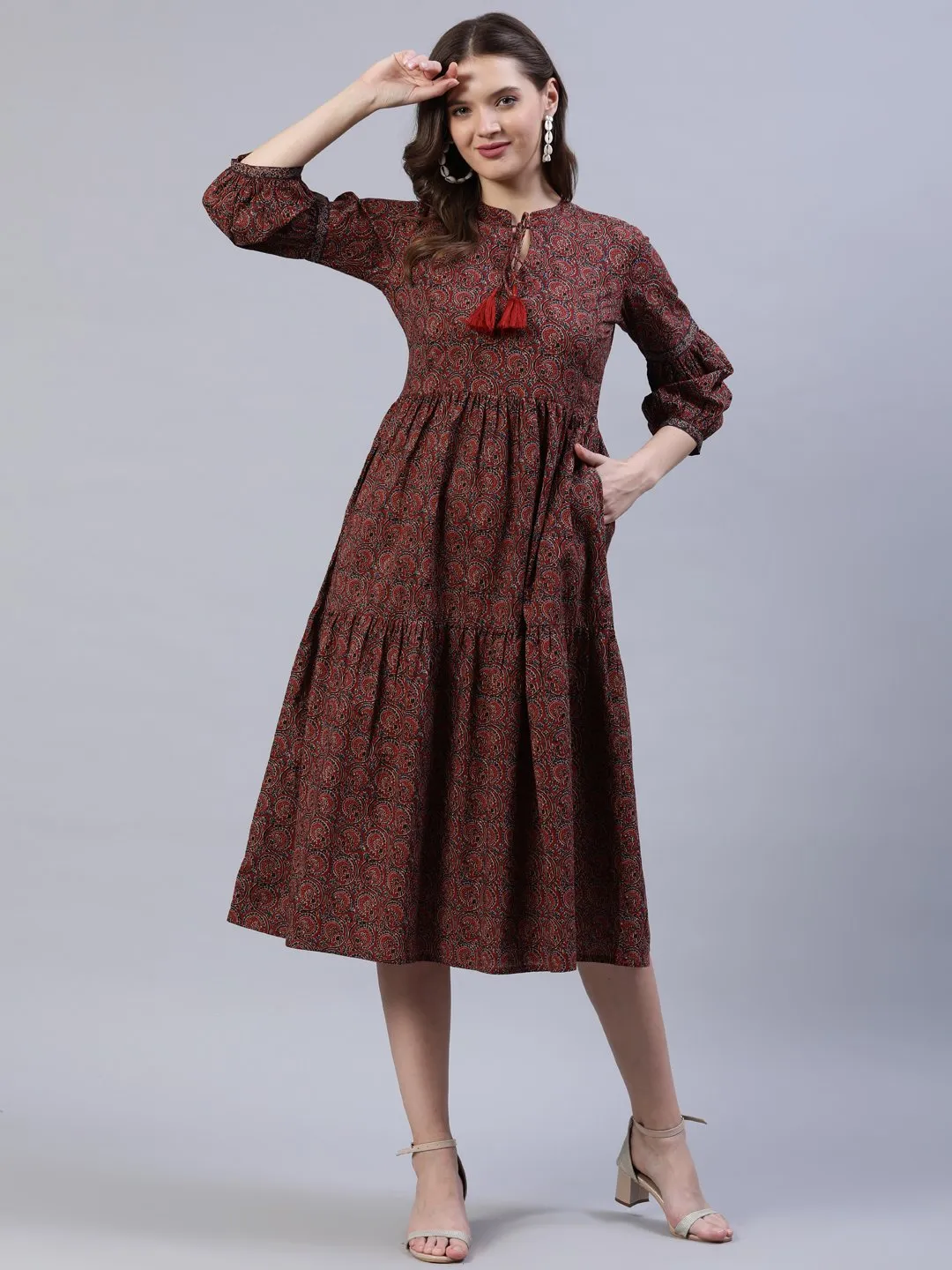 Women Maroon Printed Dress With Three Quarter Sleeves