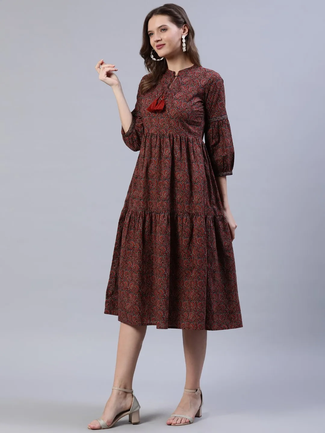 Women Maroon Printed Dress With Three Quarter Sleeves