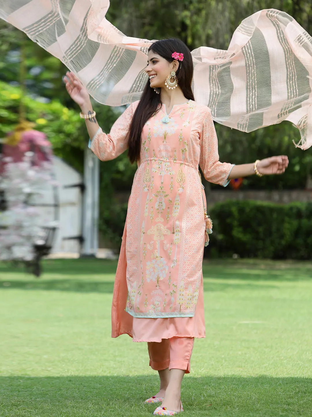 Women Orange Georgette  Kurta Set With Dupatta