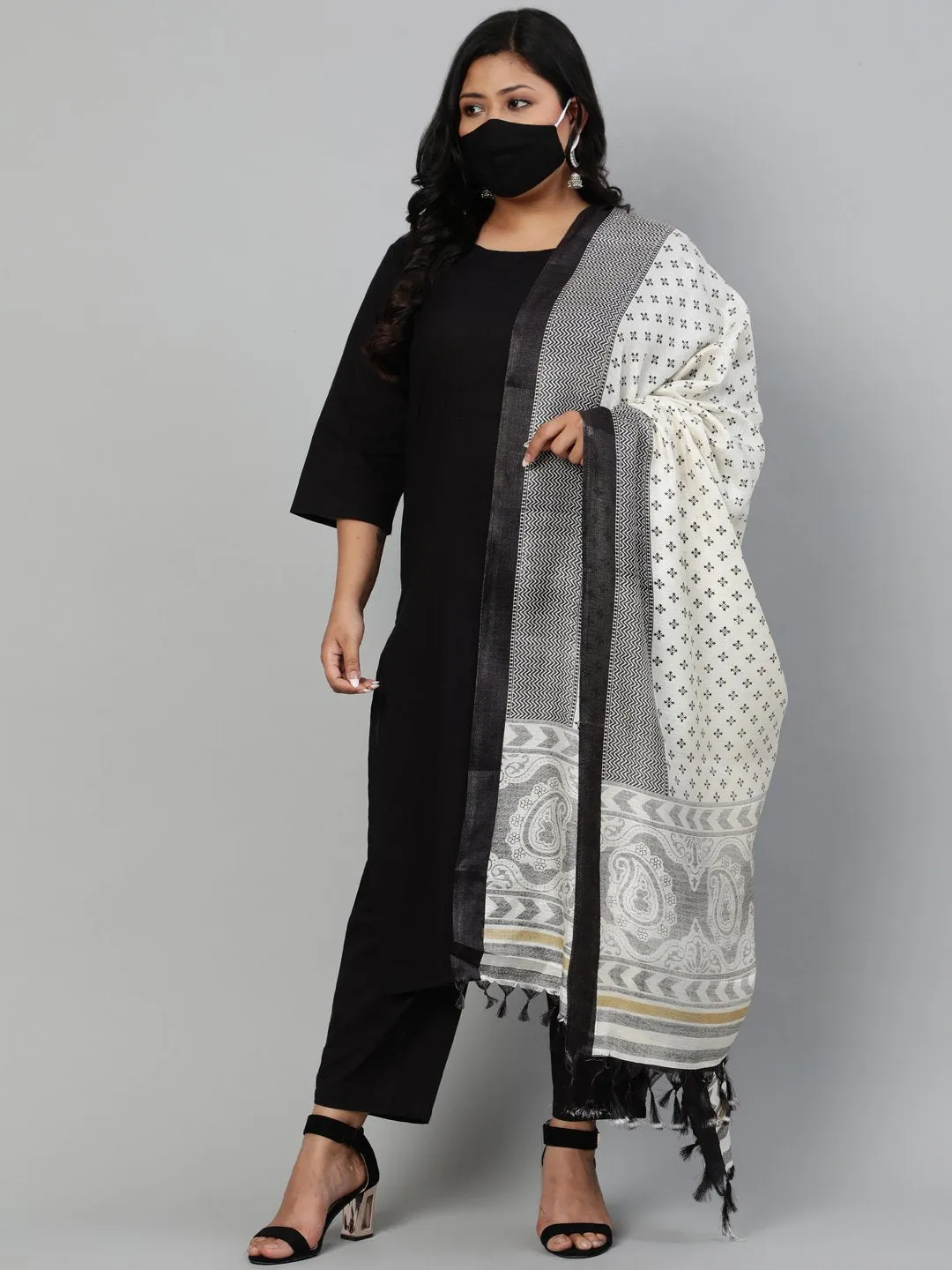 Women Solid Black Kurta With Pants & Dupatta